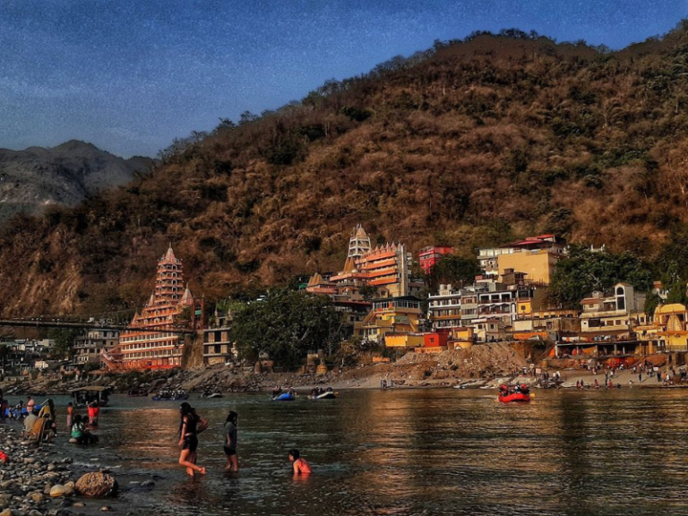 A beautiful riverscape of Rishikesh promoting to visit a Resort