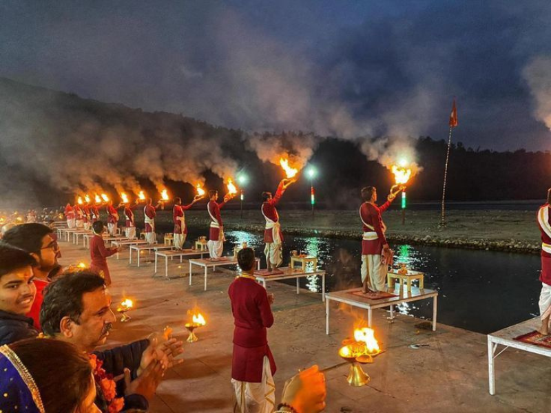 People praying in Ganga Aarti at Rishikesh
